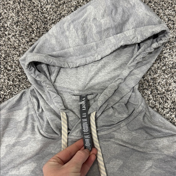 Vuori Halo DreamKnit Camo Grey Hoodie Sz L - Picture 4 of 4